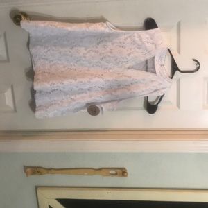 White lace V neck sleeveless top